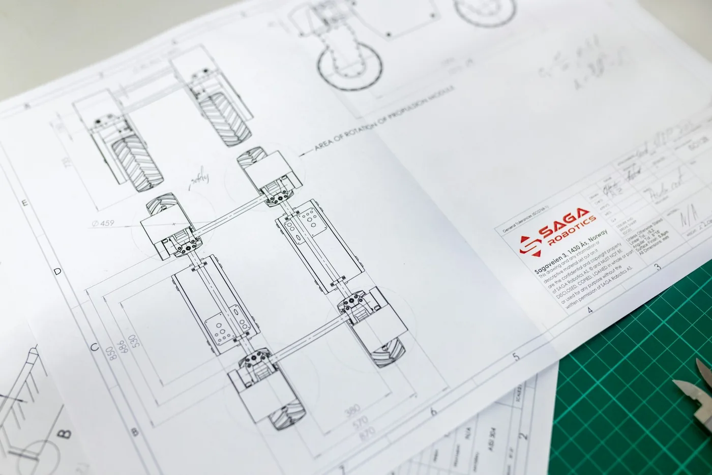 An engineering drawing of a mechanical assembly
